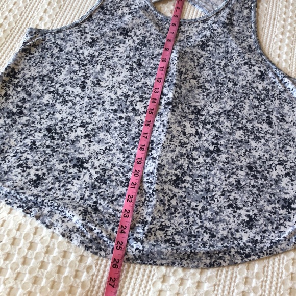 Athletica size 1X blue and white workout tank top with back cutout/ keyhole - Picture 6 of 6